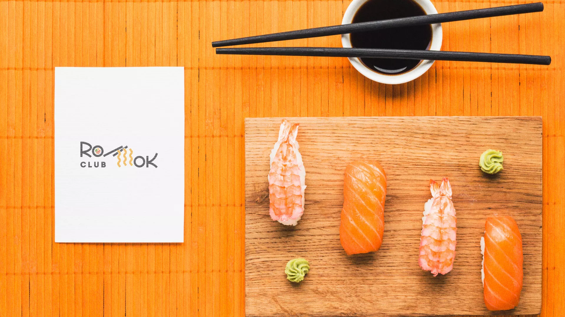 Создание логотипа суши-бара «Roll Wok Club» в Обояне