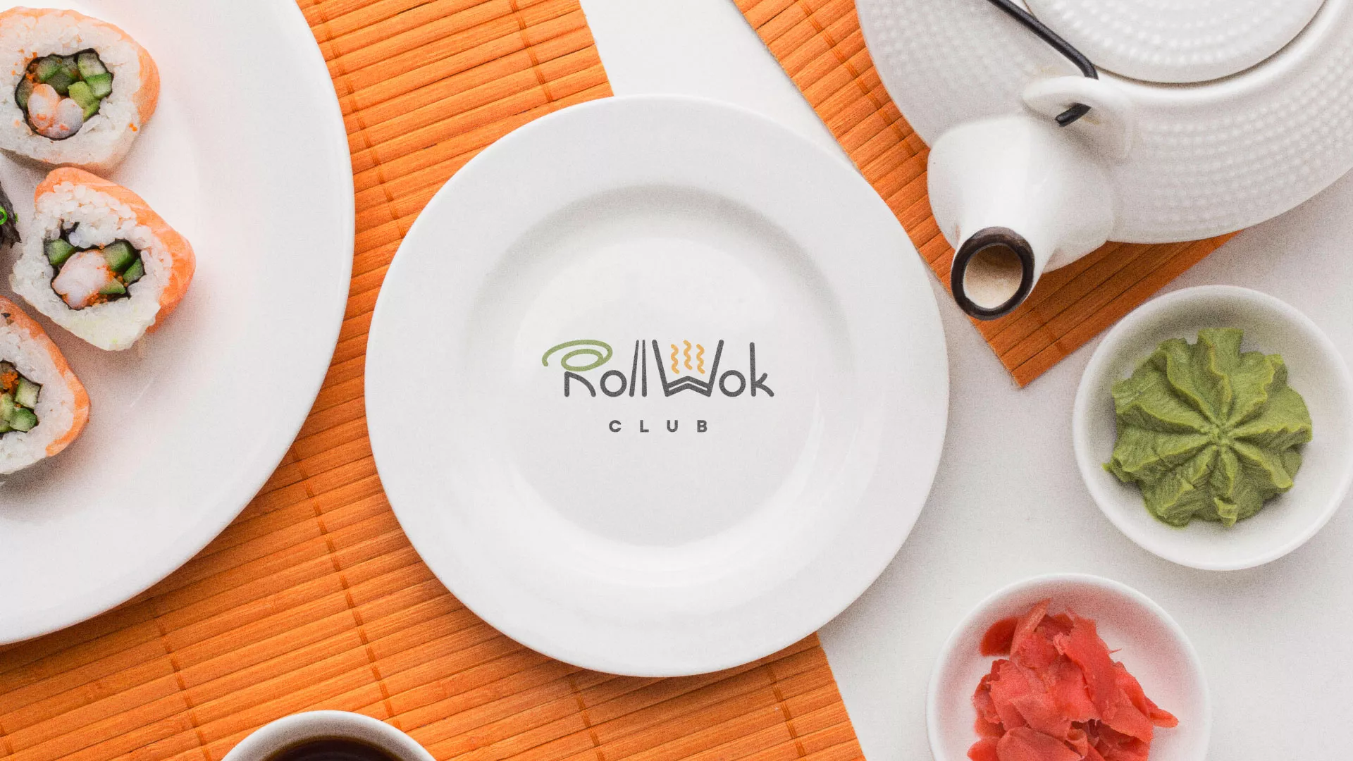 Разработка логотипа и фирменного стиля в Обояне для суши-бара «Roll Wok Club»